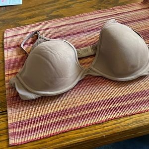 Ladies bra( brown) this bra is in a half sze. Noted on bra @ 34.5 C